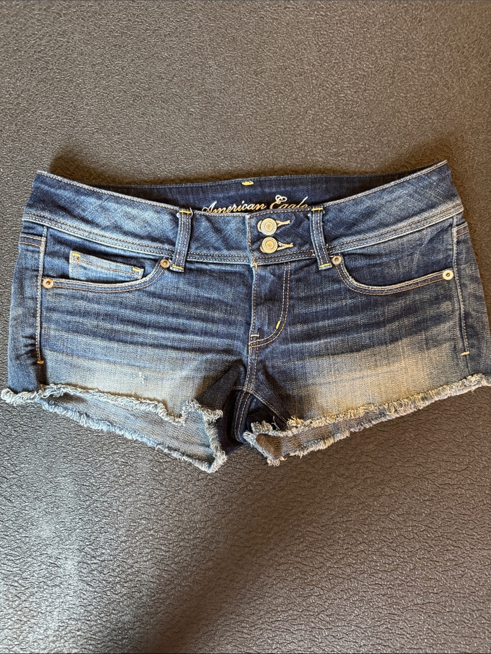 American Eagle Outfitters Blue Faded Denim Cutoff Shorts Size 6